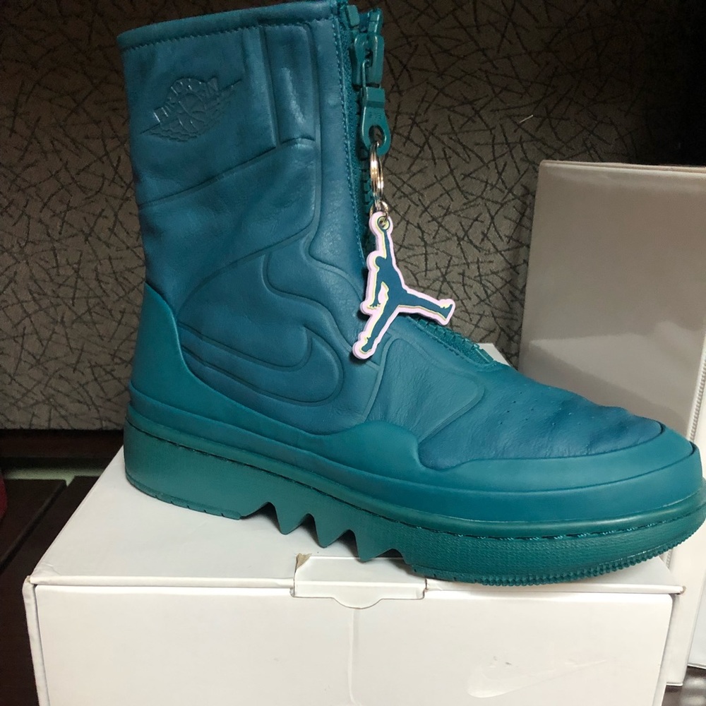 Woman’s Air Jordan 1 Jester XX